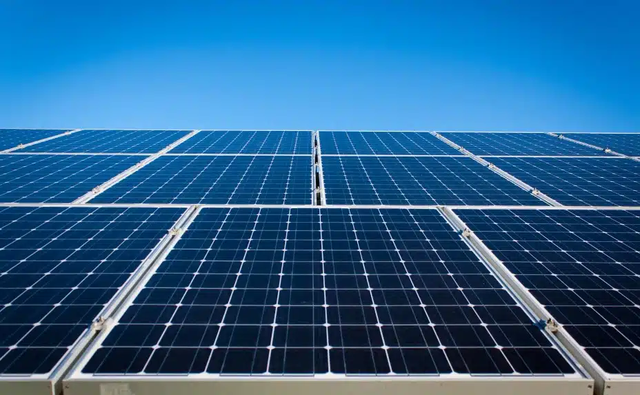 ניקוי קולטי שמש